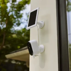Arlo Essential 2 Solpanel