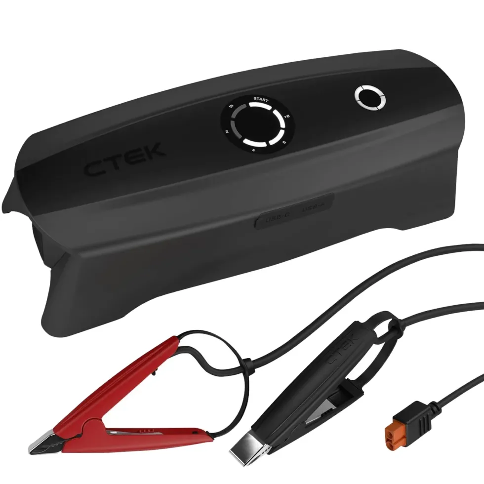 Ctek CS Free Bärbar batteriladdare och starthjälp