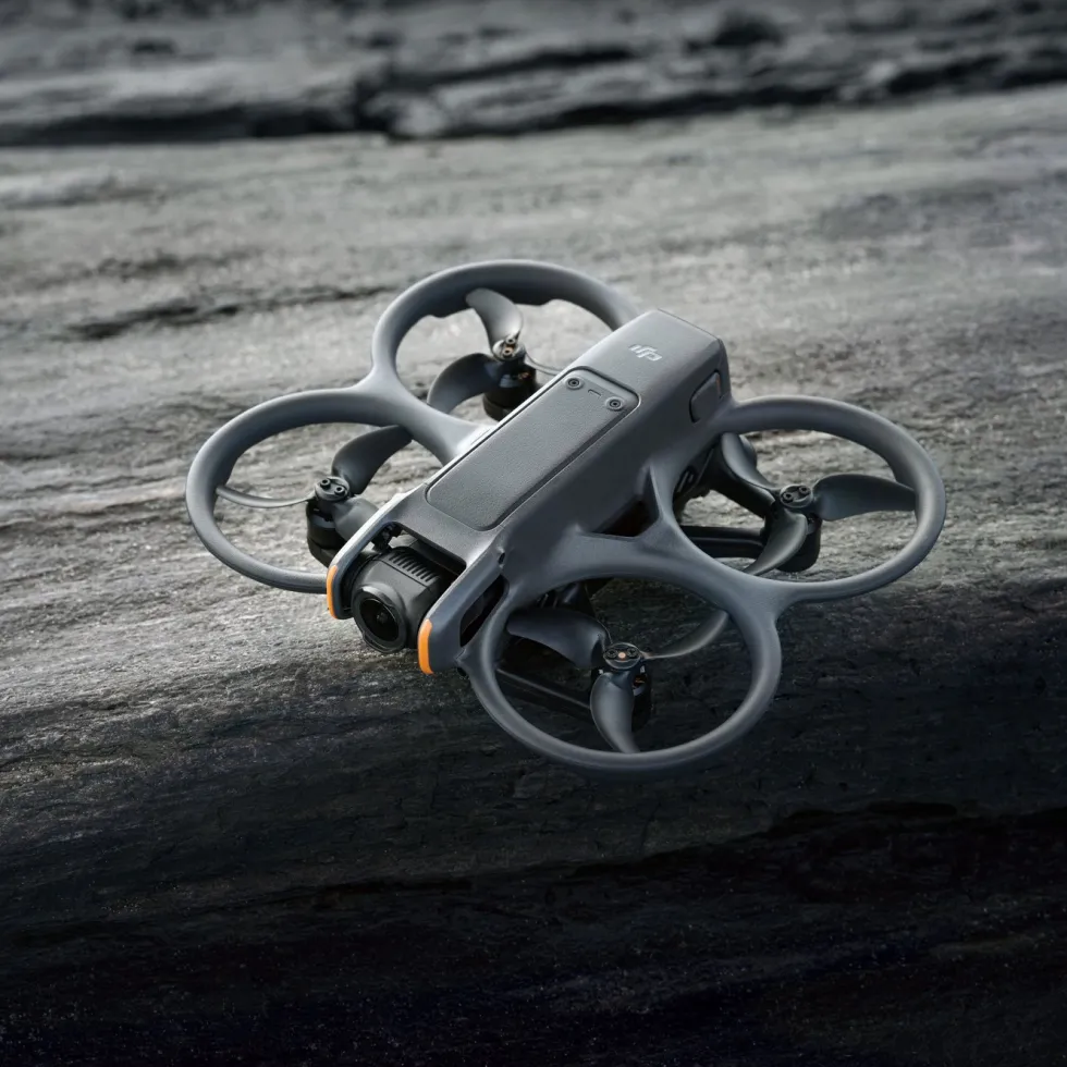 DJI Avata 2 Fly Smart Combo – FPV-drönare med 4K HDR