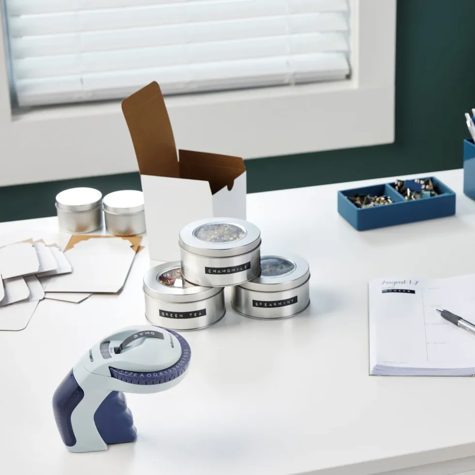 Dymo Omega Präglingsmaskin