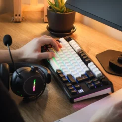 Hator Skyfall 80 MAG Ultima 8K trådlöst gamingtangentbord