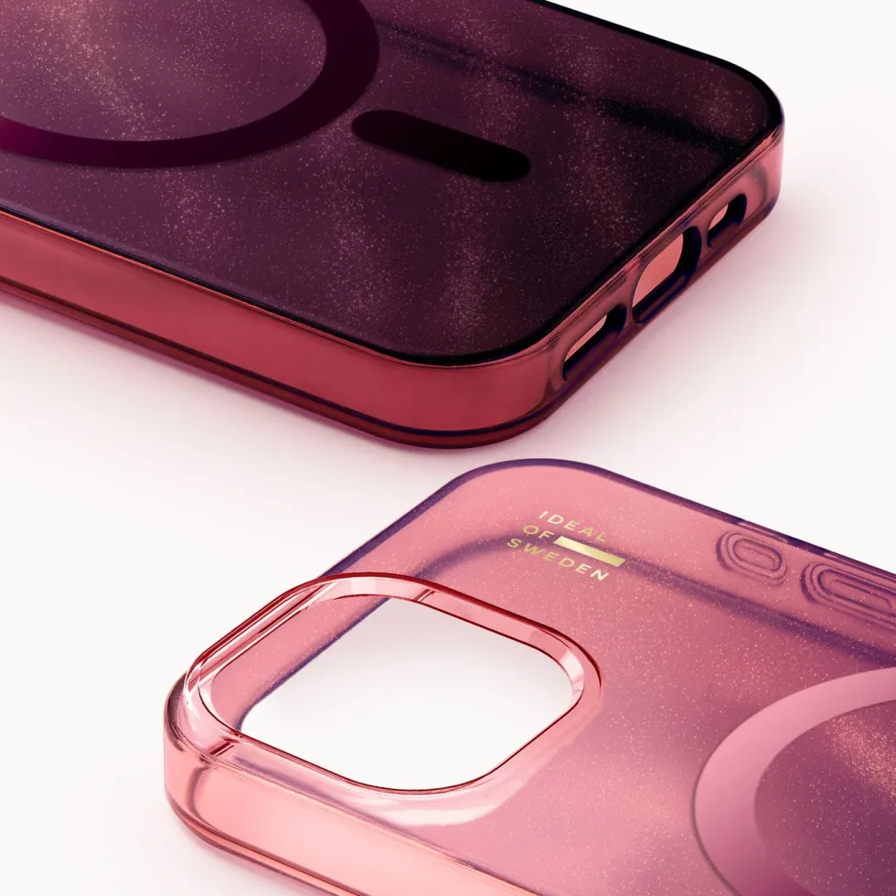 IDEAL OF SWEDEN Clear MagSafe Case – mobilskal till iPhone 13, 14, 15, 16e och 17e Cherry Lacquer