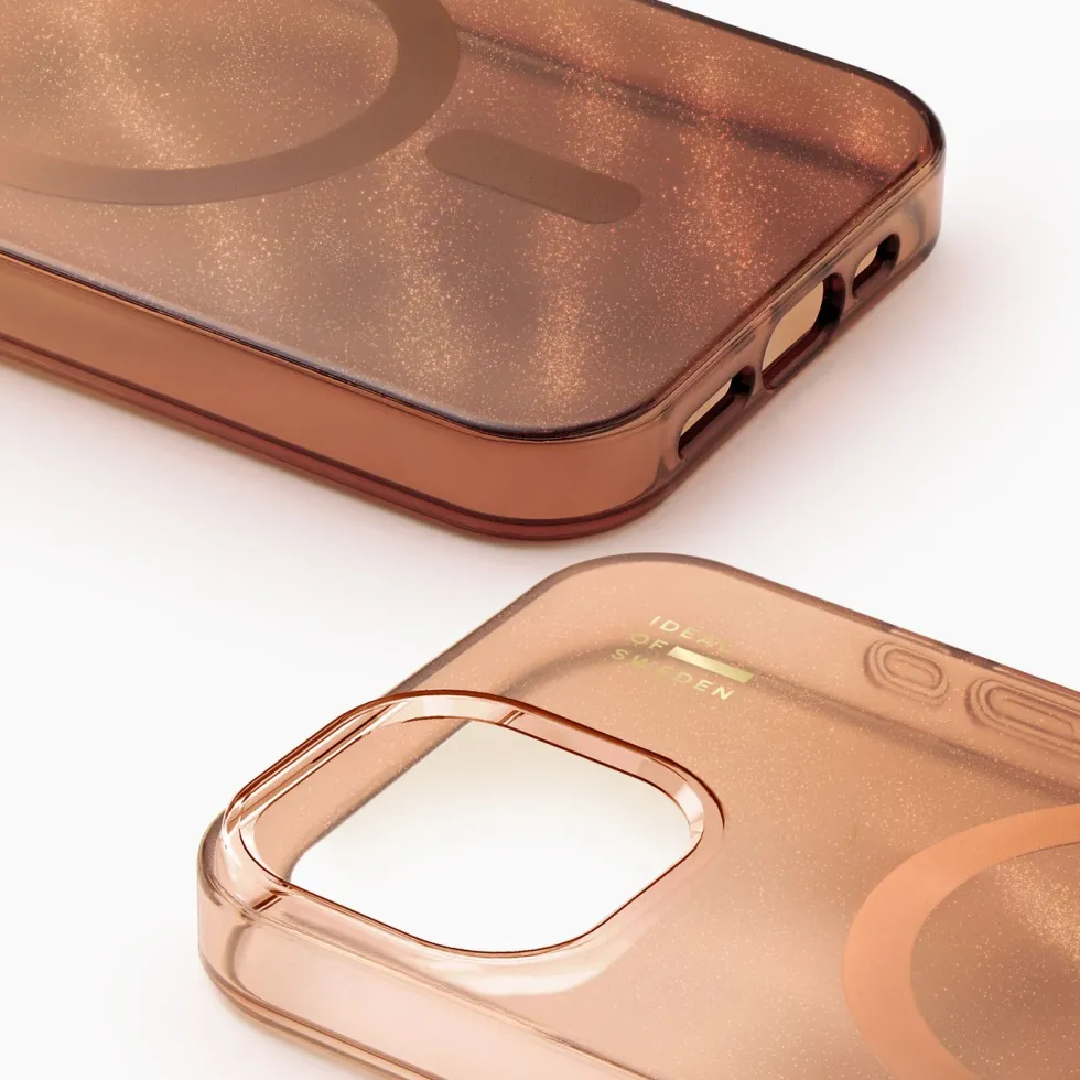 IDEAL OF SWEDEN Clear MagSafe Case – mobilskal till iPhone 13, 14, 15, 16e och 17e Mocha Mousse