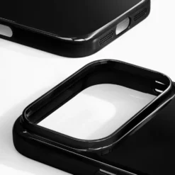 IDEAL OF SWEDEN Slim MagSafe Case – mobilskal till iPhone 17 Pro Glossy Black
