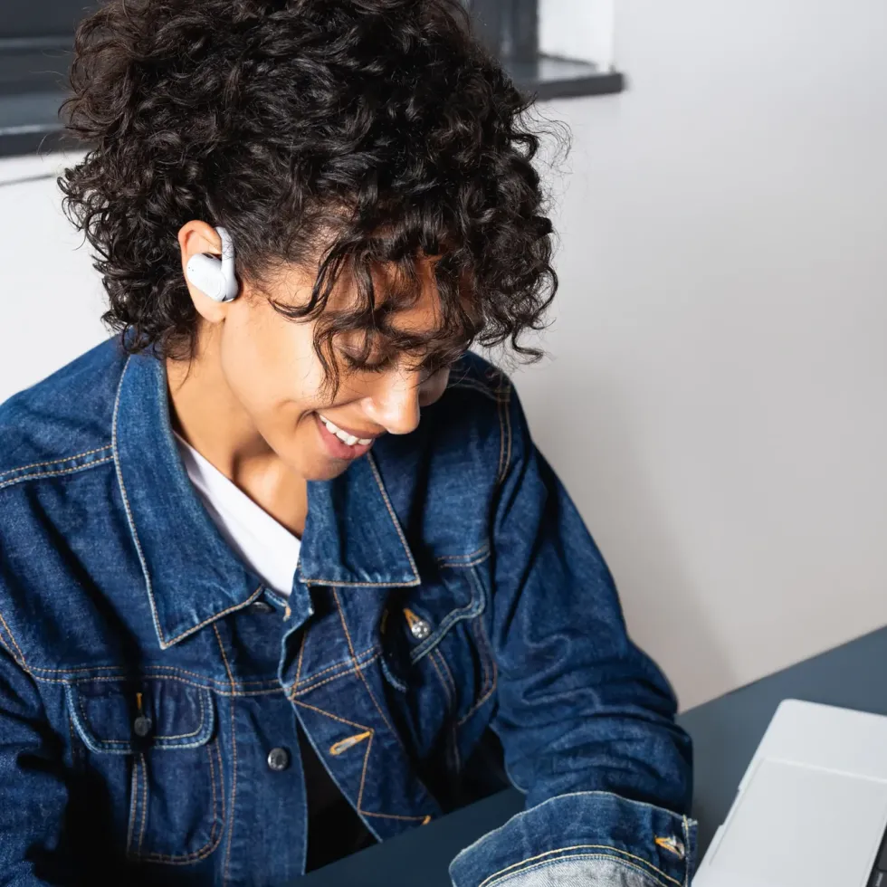 JBL Soundgear Sense trådlösa open-ear-hörlurar Vit