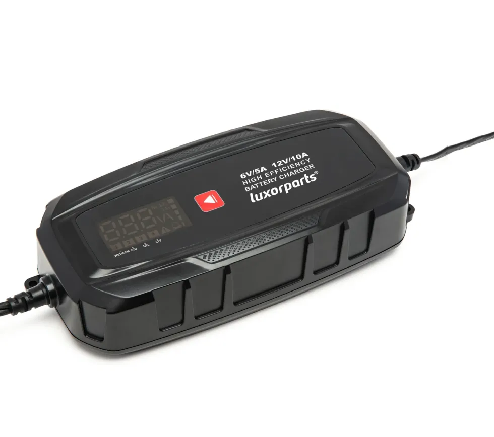 Luxorparts Bilbatteriladdare 10 A
