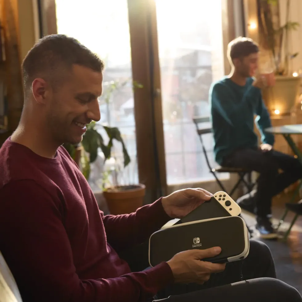 Nintendo Switch (OLED) Spelkonsol 7” Röd/Blå
