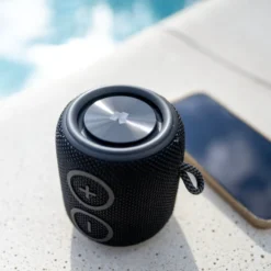 Nomadelic Loud 705 Vattentät Bluetooth-högtalare Svart