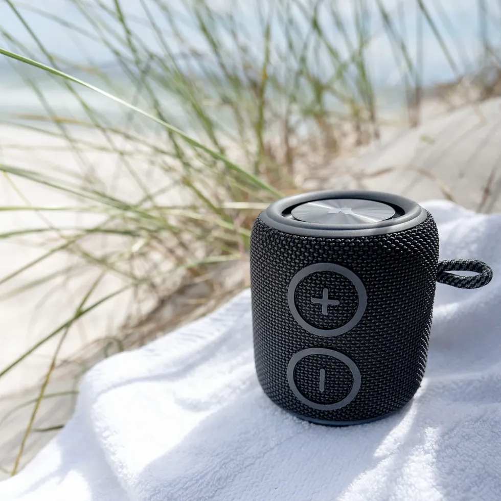 Nomadelic Loud 705 Vattentät Bluetooth-högtalare Svart