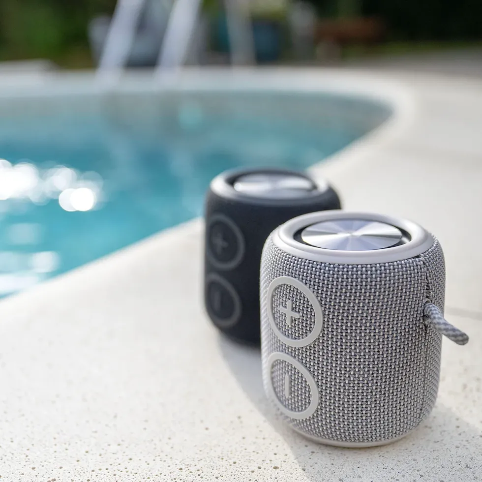 Nomadelic Loud 705 Vattentät Bluetooth-högtalare Grå
