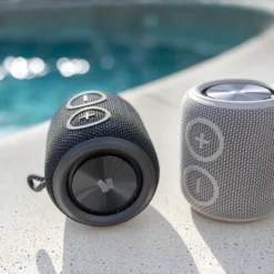 Nomadelic Loud 705 Vattentät Bluetooth-högtalare Grå