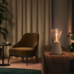 Philips Hue Lightguide Triangle E27 smart LED-lampa 500 lm