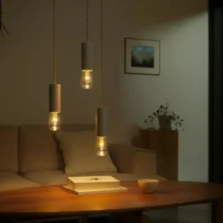Philips Hue RGB ST72 smart LED-lampa E27 500 lm