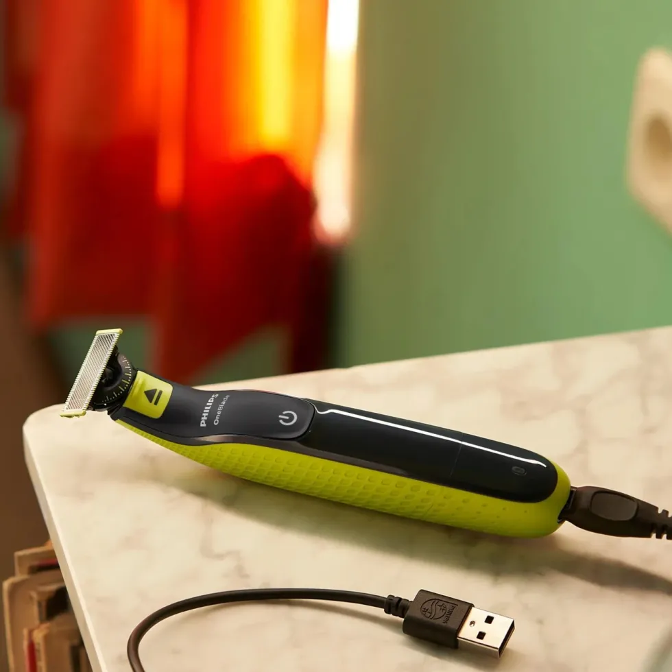 Philips OneBlade 360 skäggtrimmer