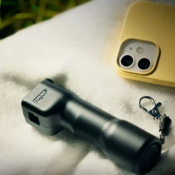 Plegium Smart försvarsspray med Bluetooth Svart