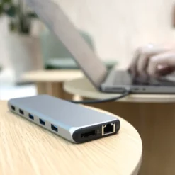 Plexgear Multiadapter för USB-C med 13 anslutningar