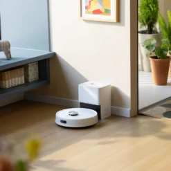 Roborock Q7 TF+ robotdammsugare med basstation Vit