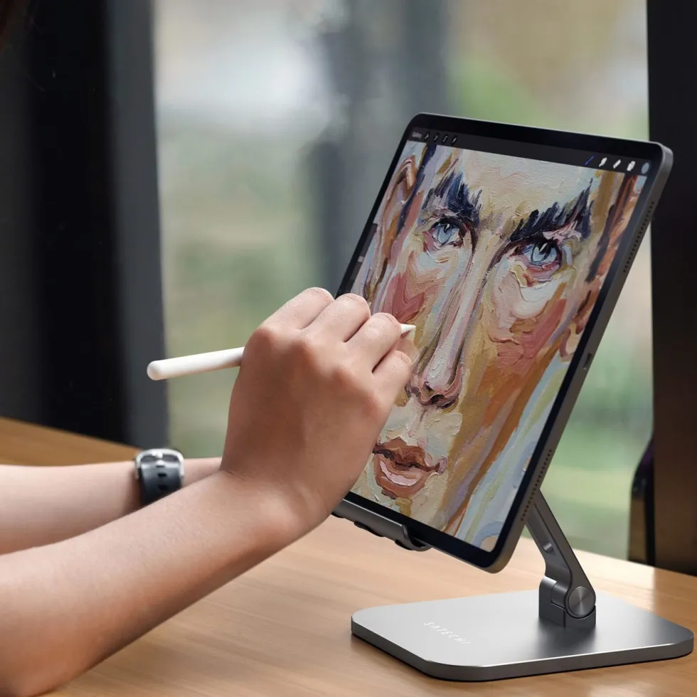 Satechi Aluminum Desktop Stand för iPad Pro