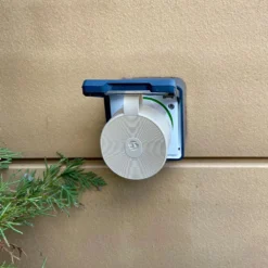 Shelly Outdoor Plug S Gen3 smart utomhuskontakt Mocha
