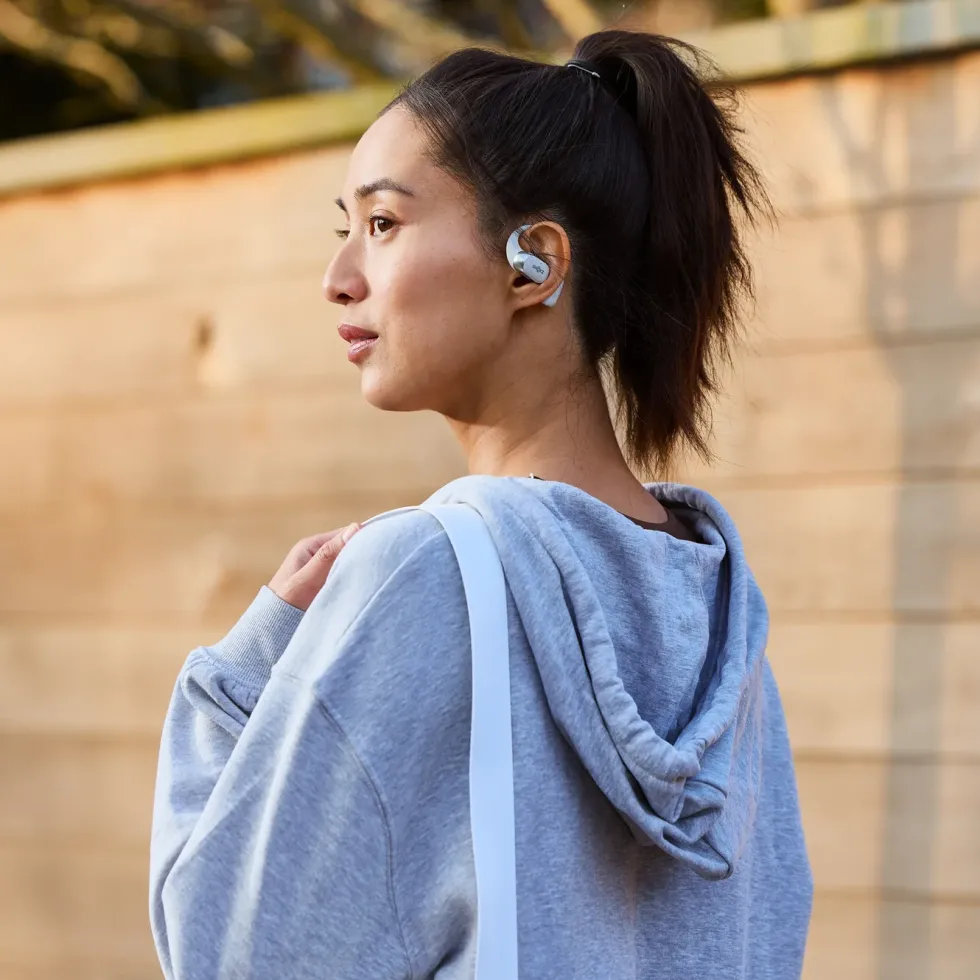 Shokz OpenFit 2+ open-ear-hörlurar Svart