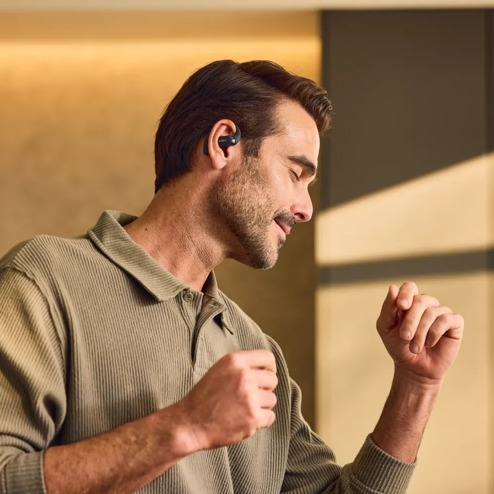 Shokz OpenFit 2+ open-ear-hörlurar Svart