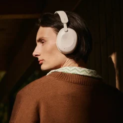 Sudio K2 trådlösa over-ear-hörlurar Vit