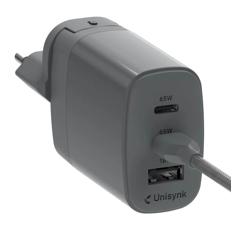 Unisynk 3-portars rese-multiladdare 65W
