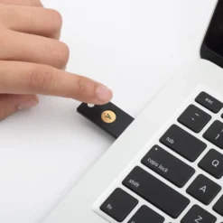 Yubico YubiKey 5 NFC Säkerhetsnyckel med USB-A